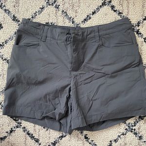 Patagonia Womens Quandry Short, Foundry Gray Size 2